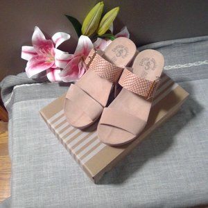 Fantasy Pink Wedge Sandals